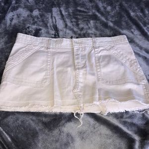 Abercrombie & Fitch Mini Skirt In Cream Sz 2